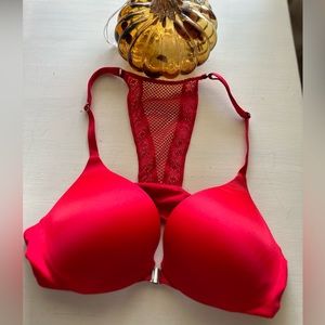 ❄️VICTORIA SECRET SO OBSESSED PUSH UP RED BRA 32B